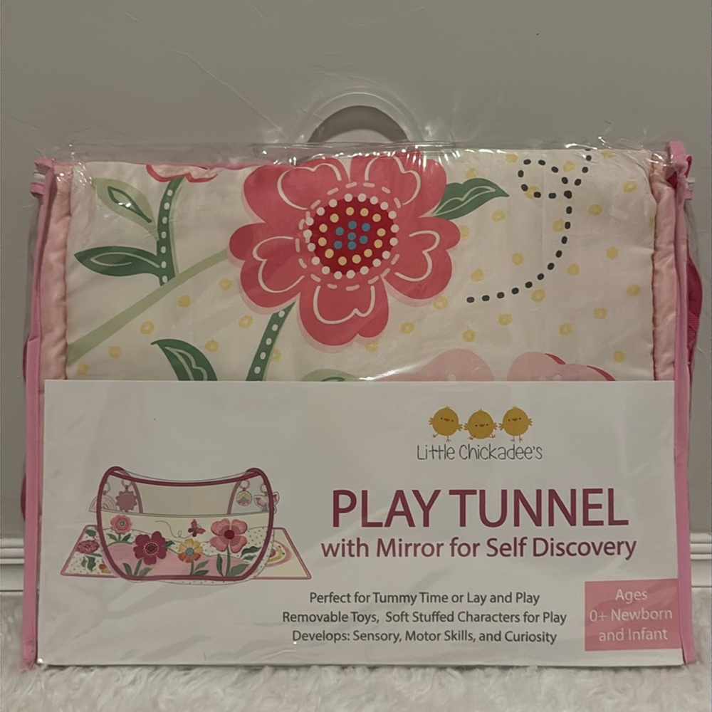Little Chickadee’s play Tunnel